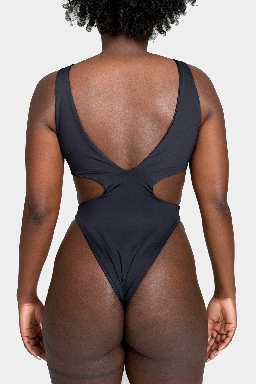 The Lisbon // Onyx & Espresso
