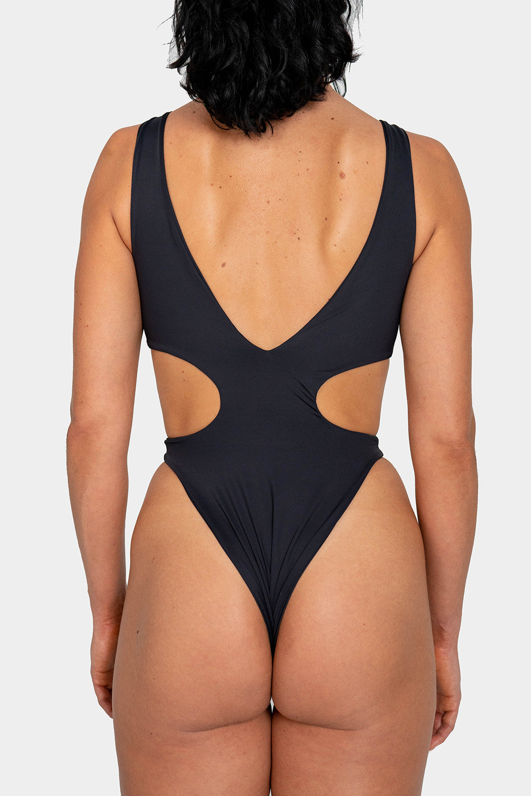 The Lisbon // Onyx & Espresso