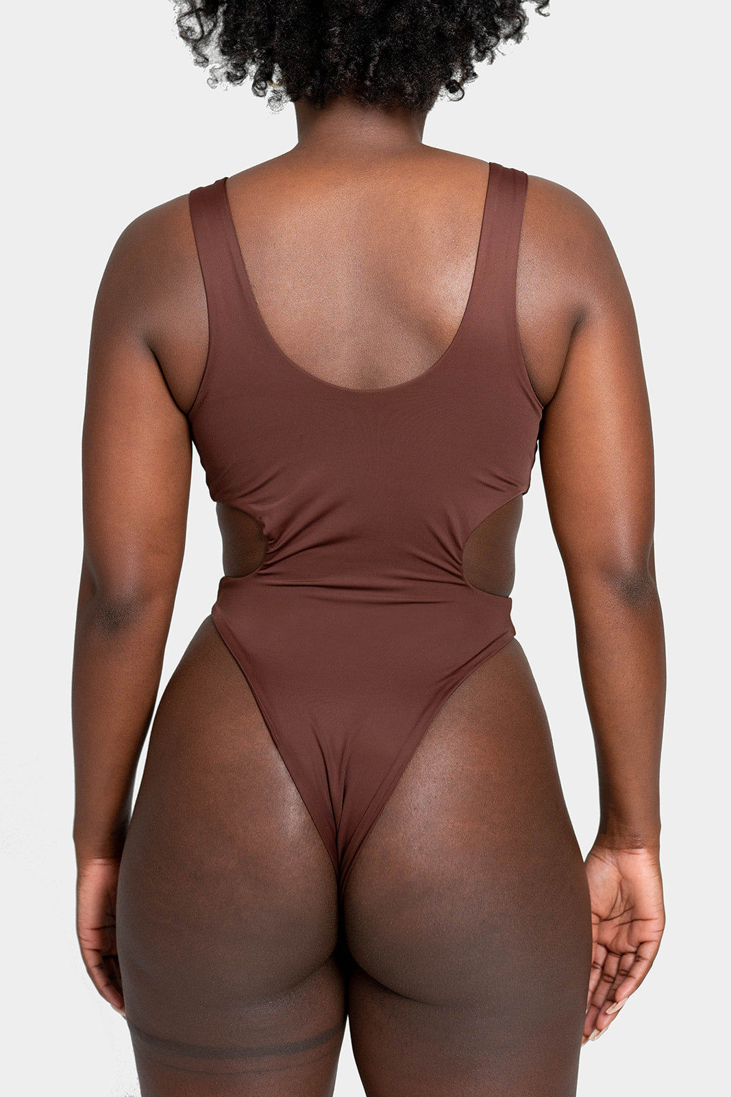 The Lisbon // Onyx & Espresso