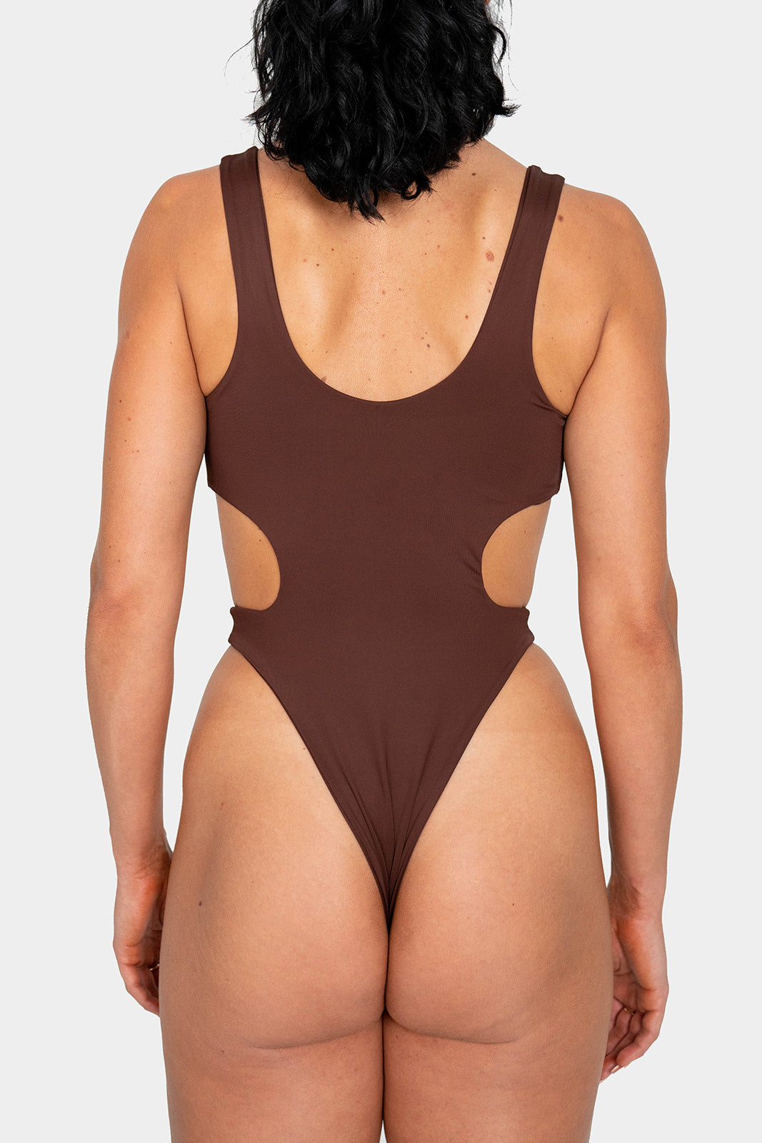 The Lisbon // Onyx & Espresso