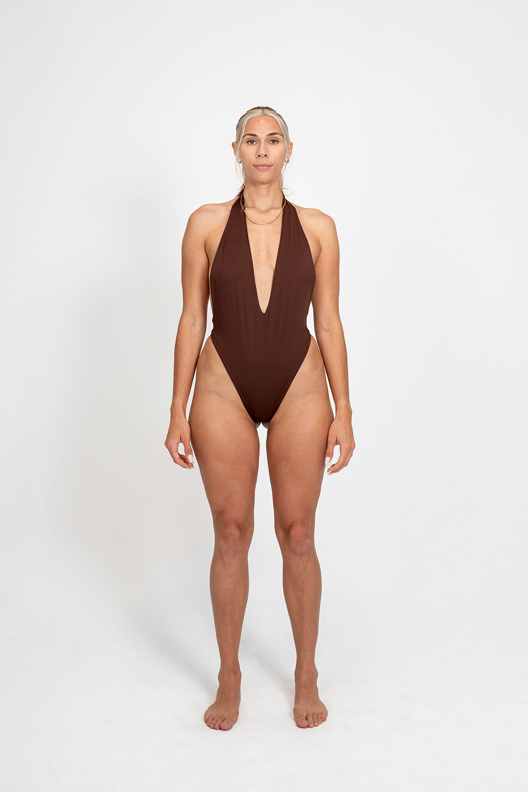 The Capri // Onyx & Espresso