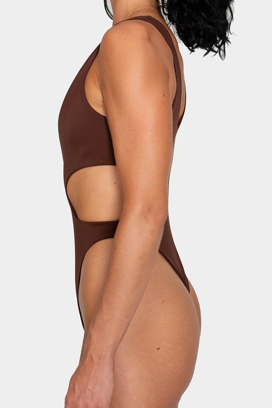 The Lisbon // Onyx & Espresso