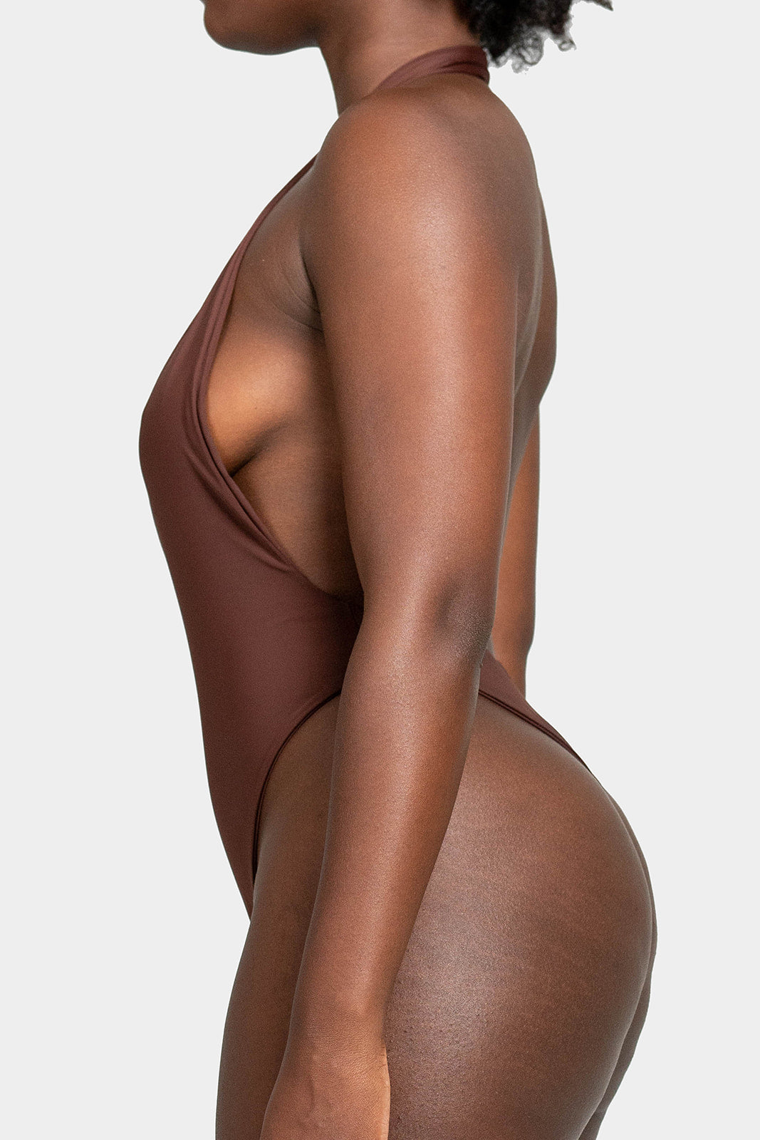 The Capri // Onyx & Espresso