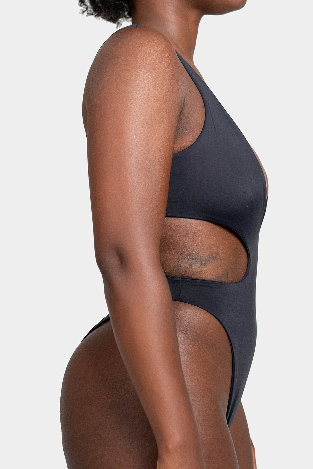 The Lisbon // Onyx & Espresso