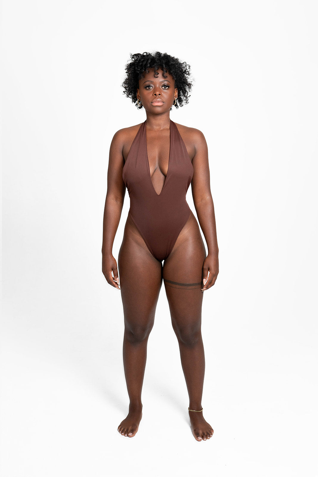 The Capri // Onyx & Espresso
