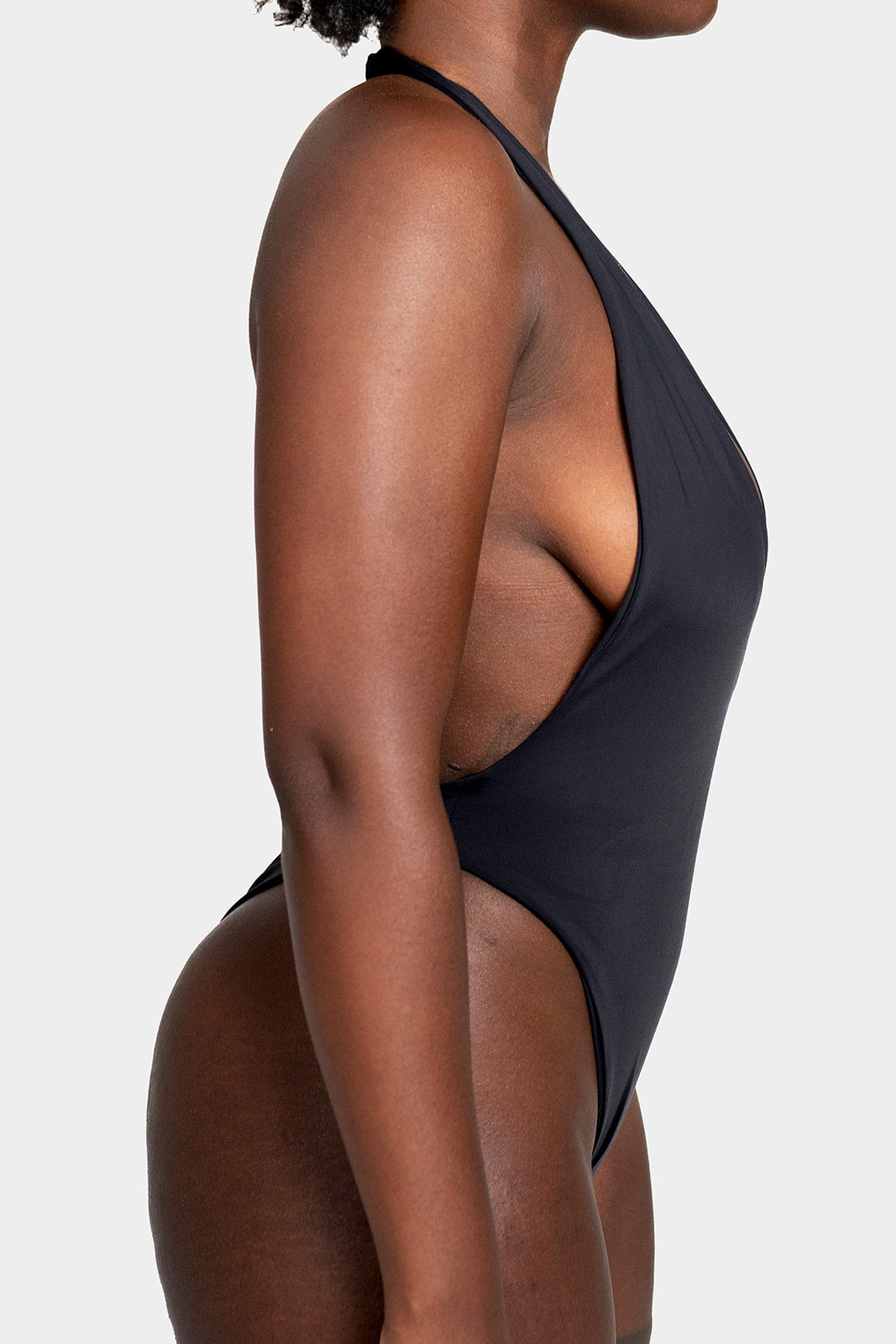 The Capri // Onyx & Espresso
